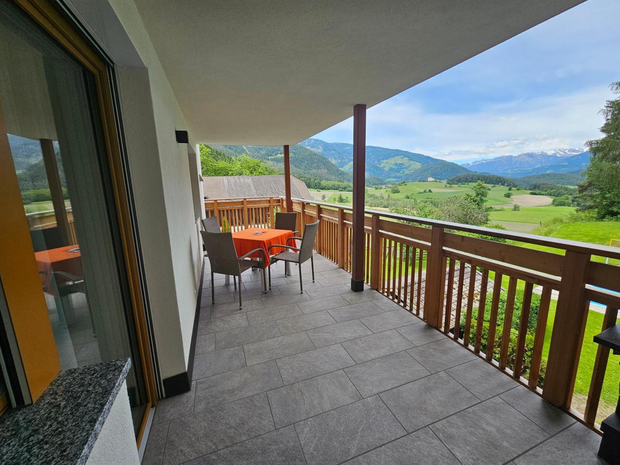 Apartment Pichlerhof San Lorenzo di Sebato Exterior photo
